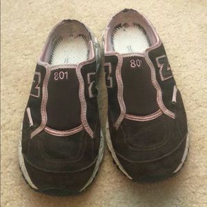 New Balance 801 Athletic Slides Sneakers Sz 8